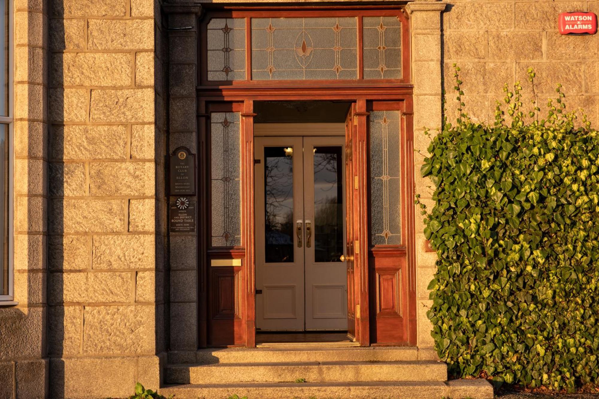 Station Hotel Ellon 외부 사진